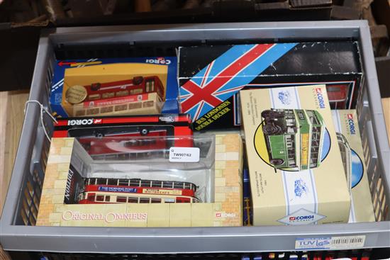 A Sun Star 1:24 scale Routemaster Green Line Bus, No. 1465/5000 and a collection of diecast models of buses and coaches